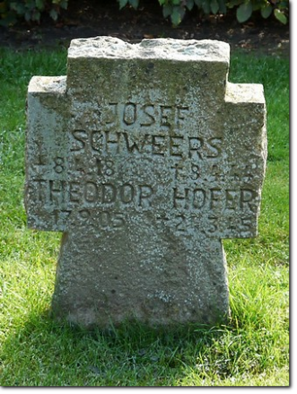 Josef Schweers Grabstein Josef Schweers Grabstein
